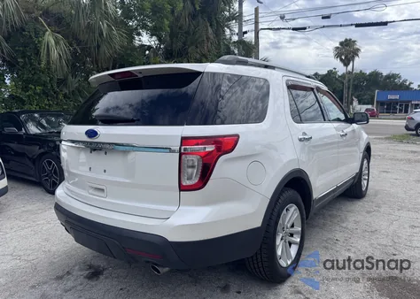 2011 Ford Explorer z USA, uszkodzony, nr VIN 1FMHK7D83BGA41444
